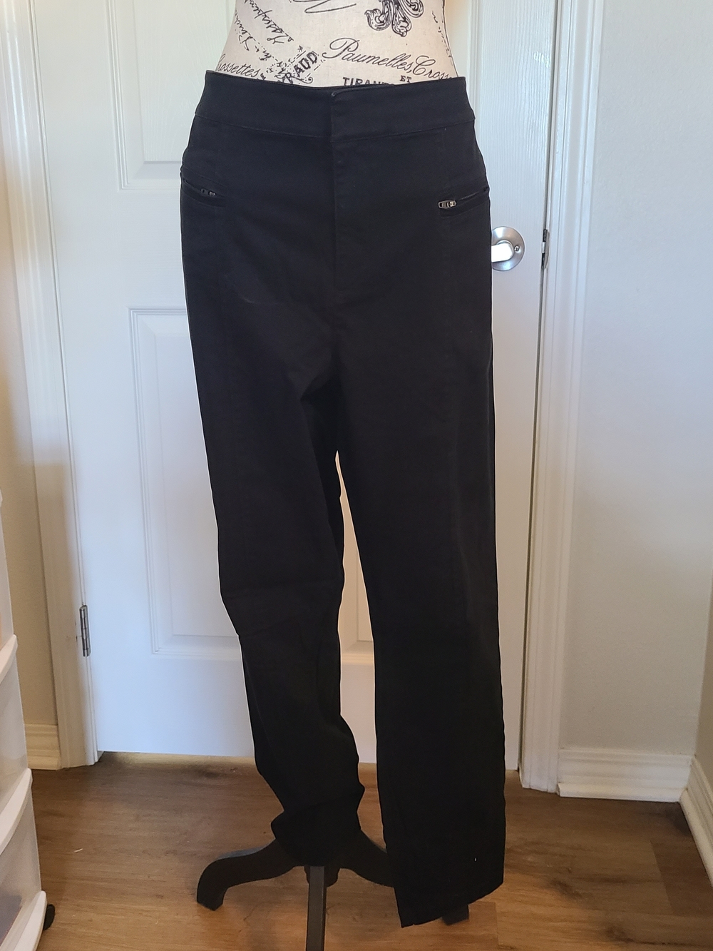 LOFT Black Straight-Leg Pants